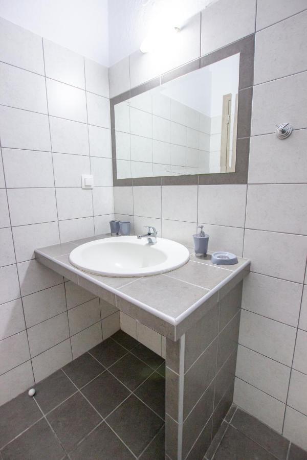 Anassa Apartments Asproválta Eksteriør billede