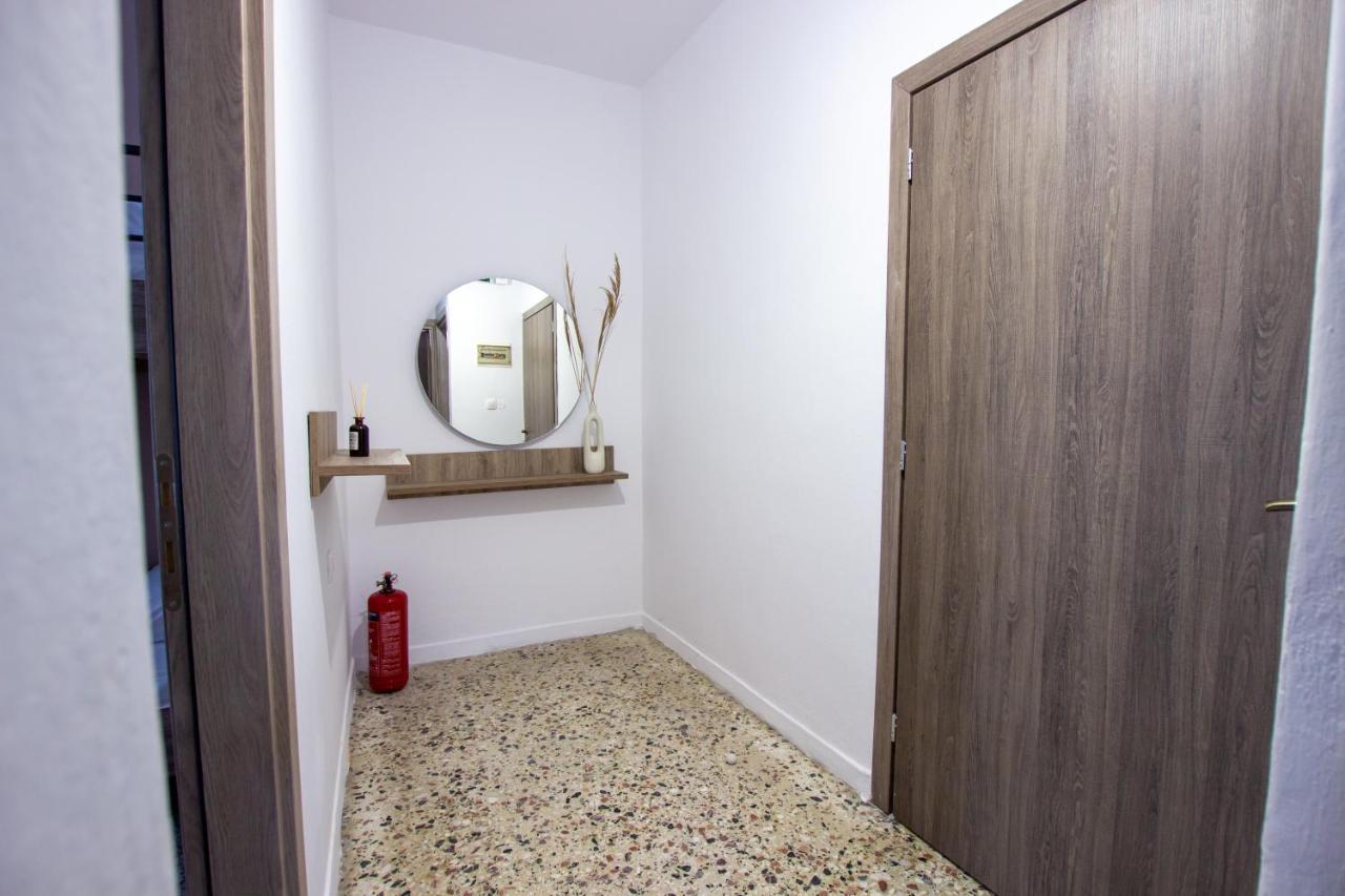 Anassa Apartments Asproválta Eksteriør billede