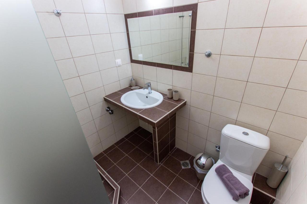 Anassa Apartments Asproválta Eksteriør billede